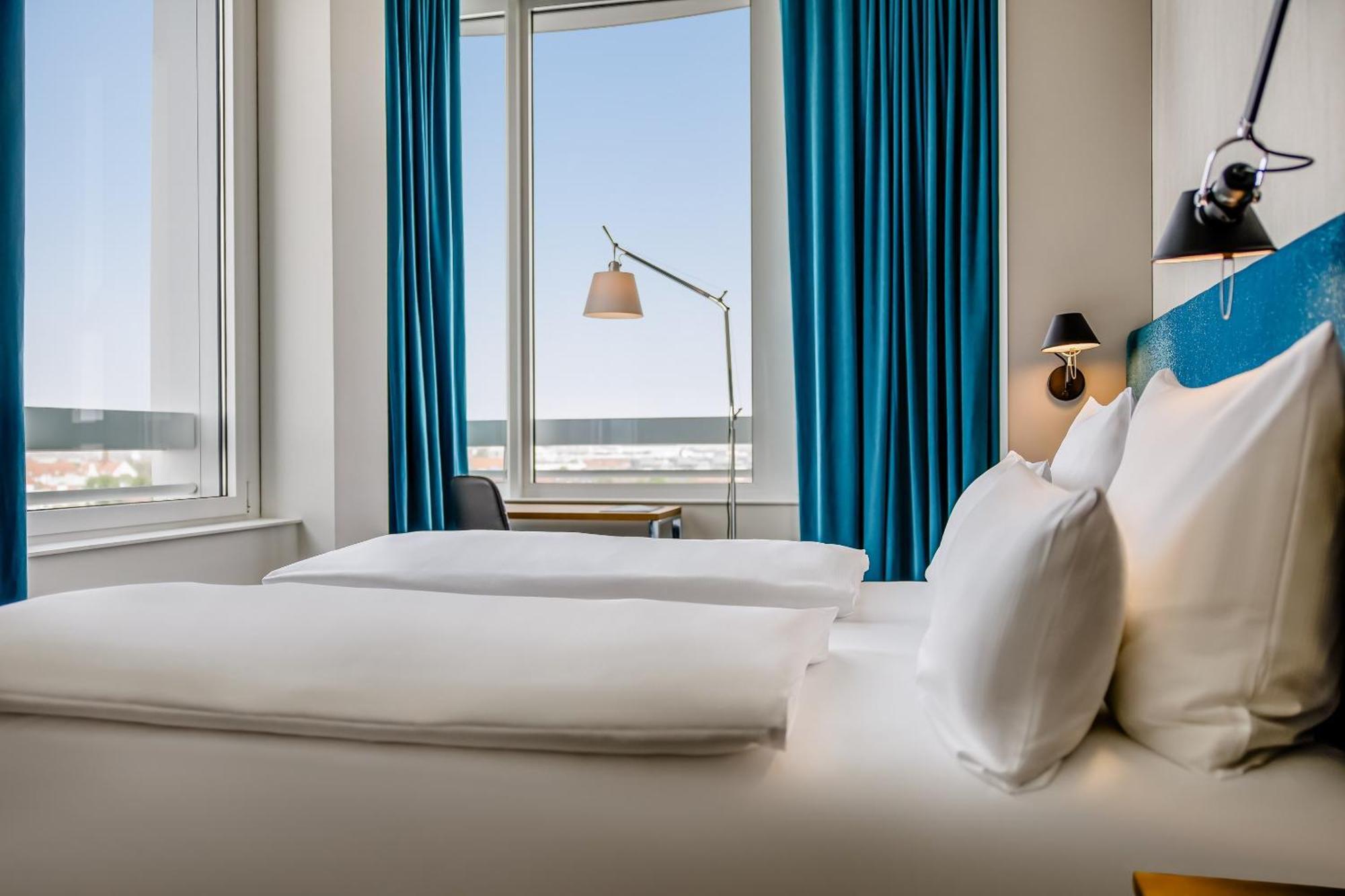 One Muenchen-campus Hotel 3*